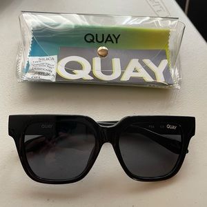 NWT quay australia PSA black sunglasses